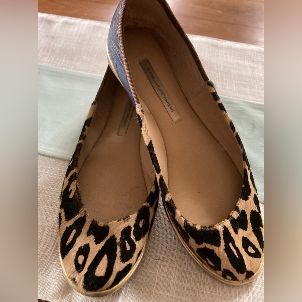 Diane Von Furstenberg Botswana Flats 9M Slip-On Blue Leather Zebra Calf Hair
